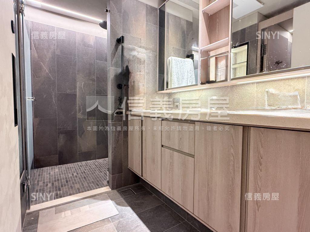 高鐵旁永麗花園三房雙車位房屋室內格局與周邊環境