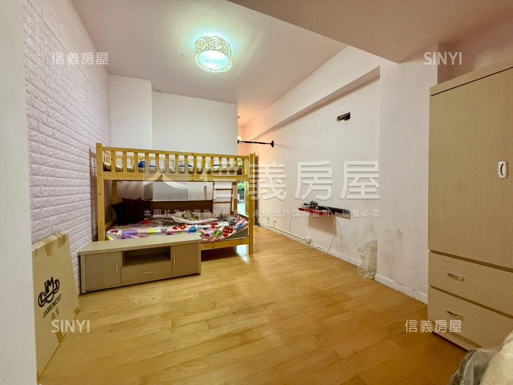 巨豪兩房兩衛加車位房屋室內格局與周邊環境