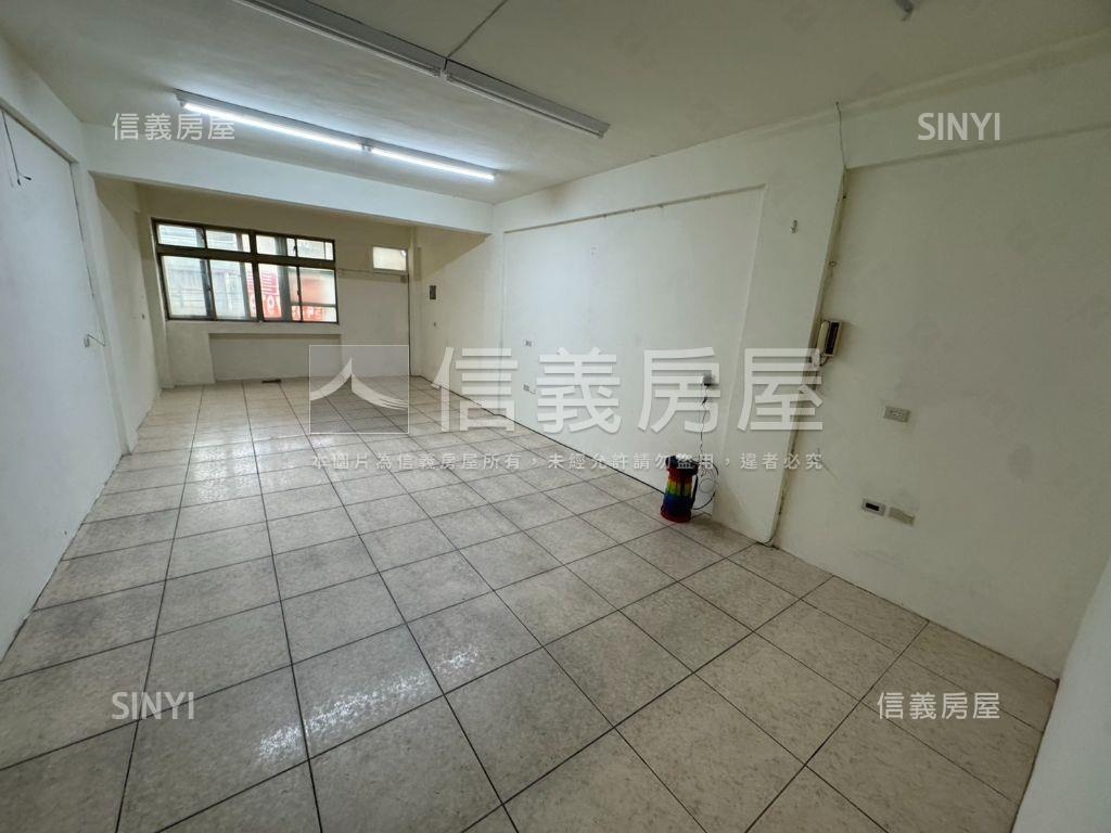 稀有☆正金陵路優質透店房屋室內格局與周邊環境