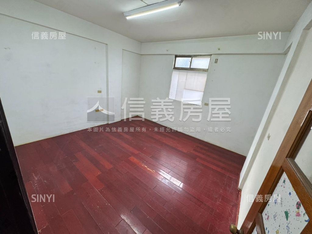 稀有☆正金陵路優質透店房屋室內格局與周邊環境