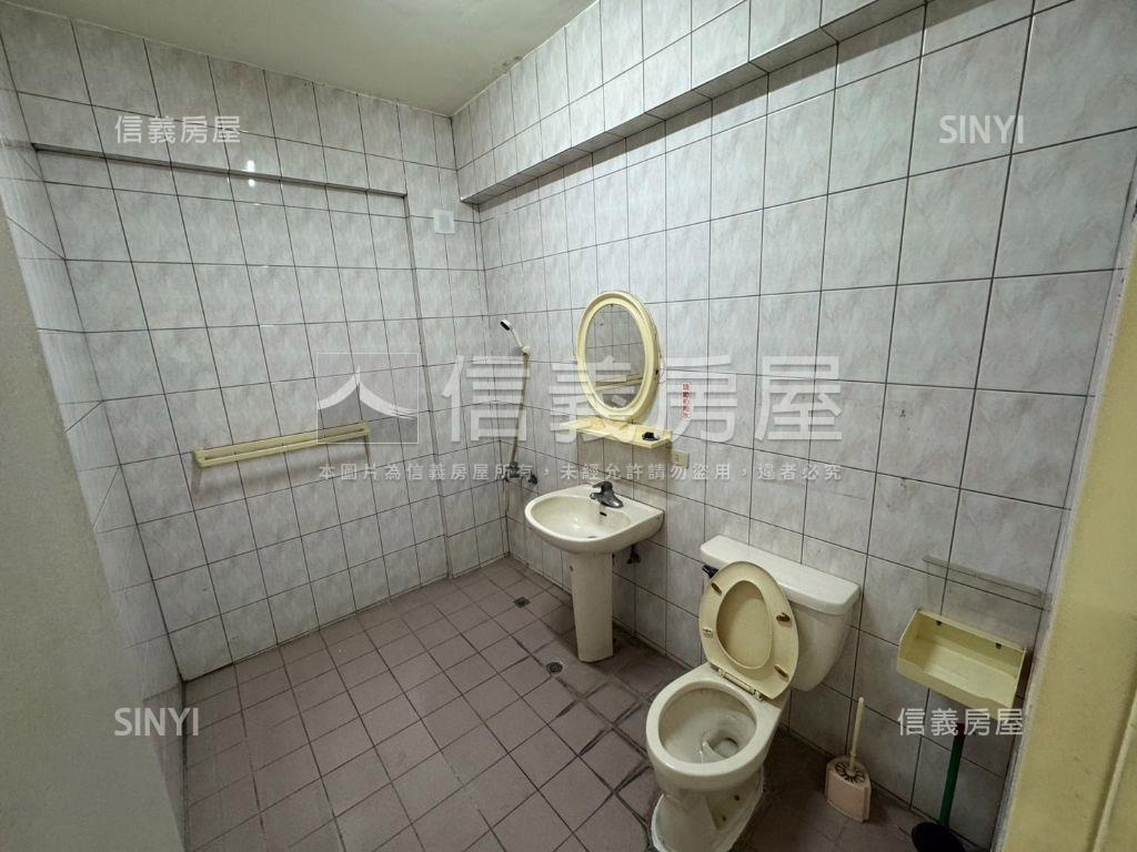 稀有☆正金陵路優質透店房屋室內格局與周邊環境