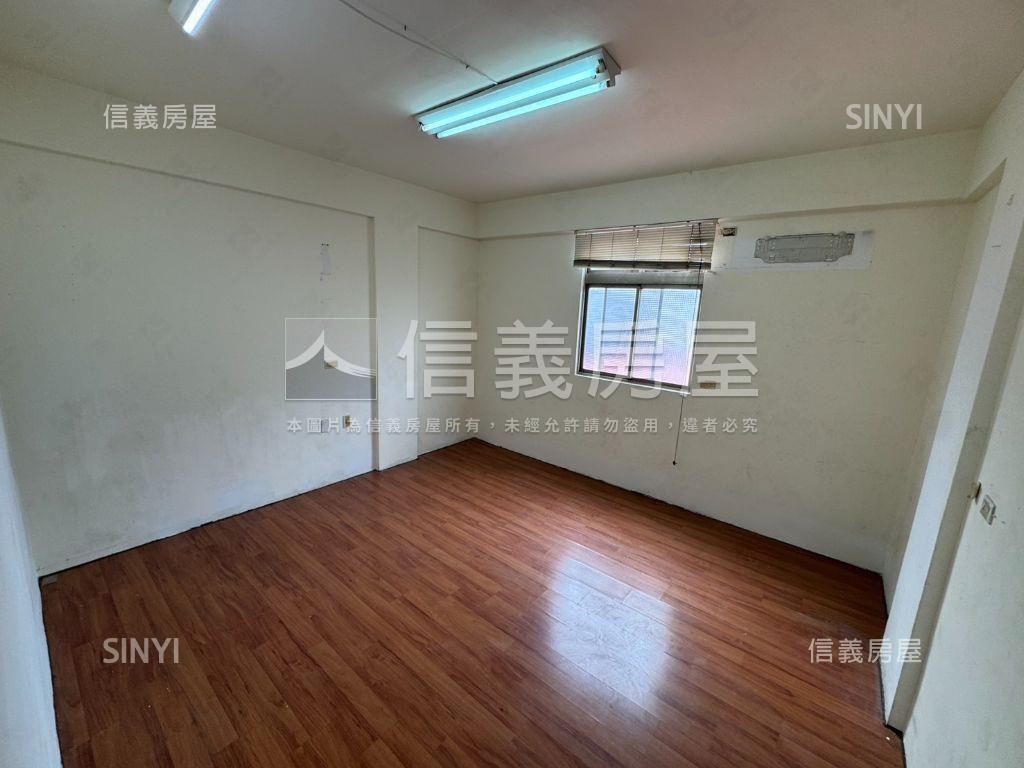 稀有☆正金陵路優質透店房屋室內格局與周邊環境