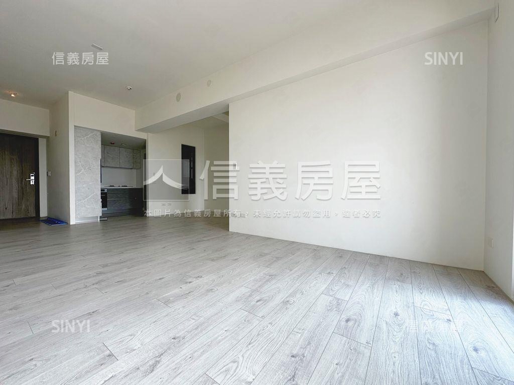 ［專任］林裡朝南三房平車房屋室內格局與周邊環境
