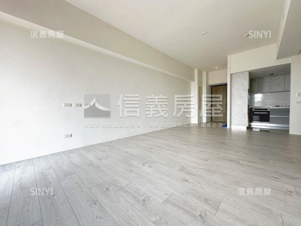 ［專任］林裡朝南三房平車房屋室內格局與周邊環境