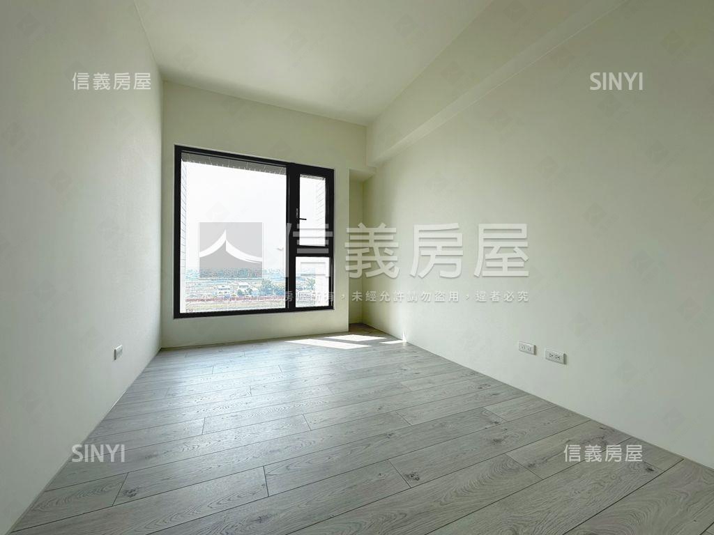 ［專任］林裡朝南三房平車房屋室內格局與周邊環境