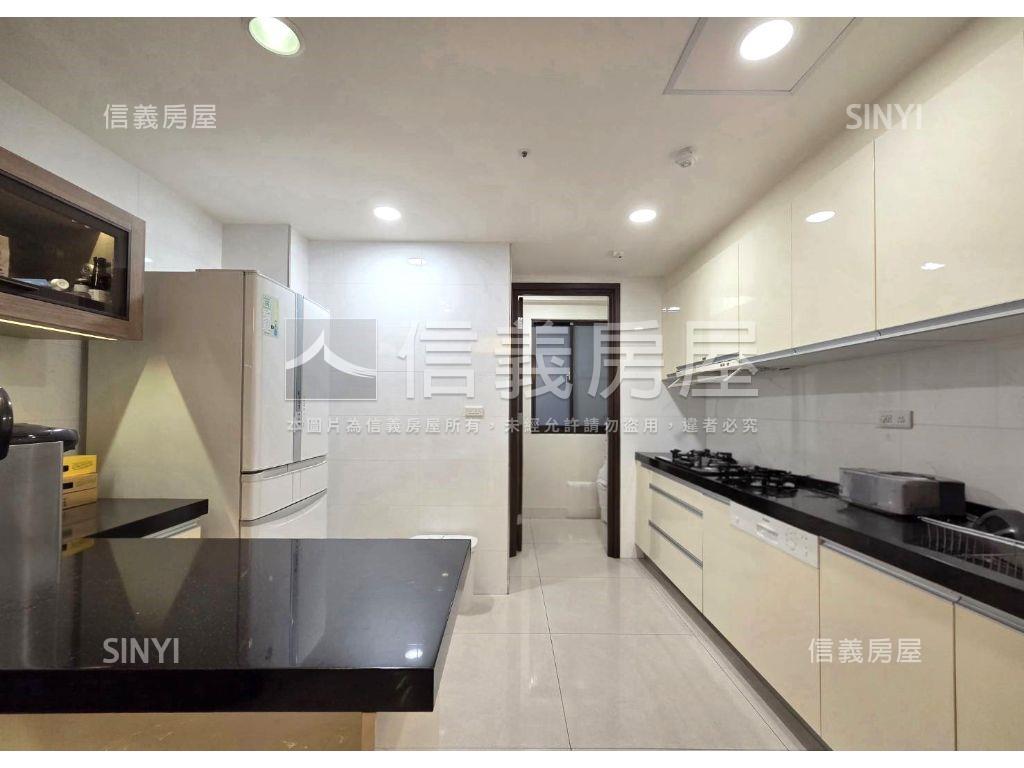 大未來中庭大四房房屋室內格局與周邊環境