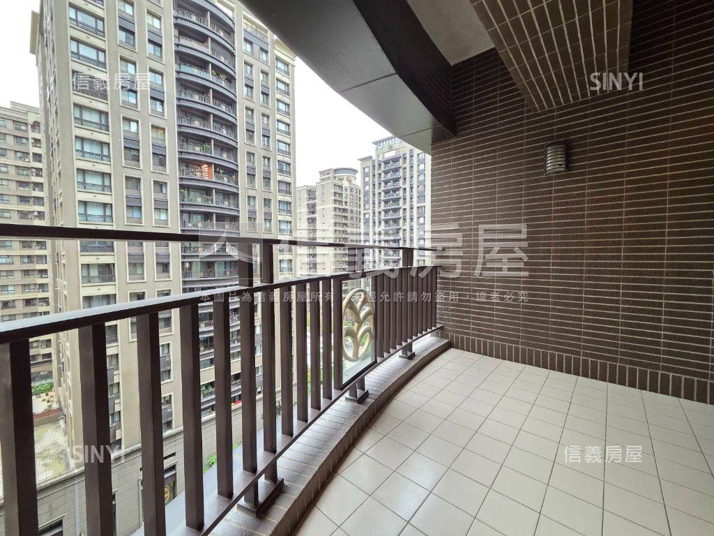 大未來中庭大四房房屋室內格局與周邊環境