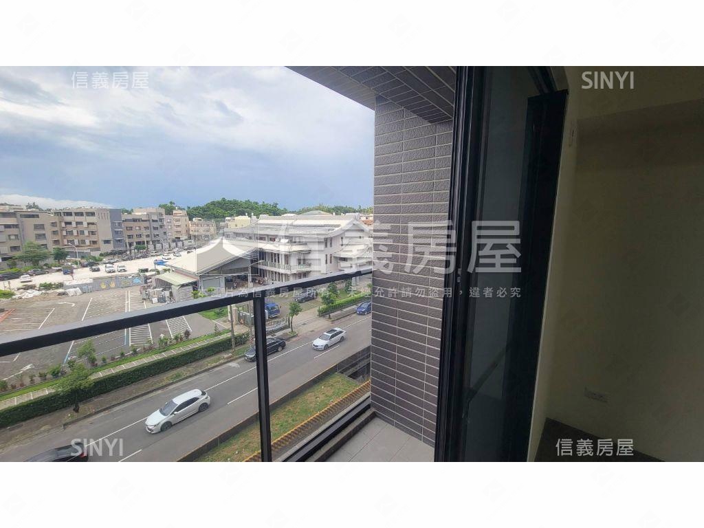 小港全新成屋大２房附平車房屋室內格局與周邊環境