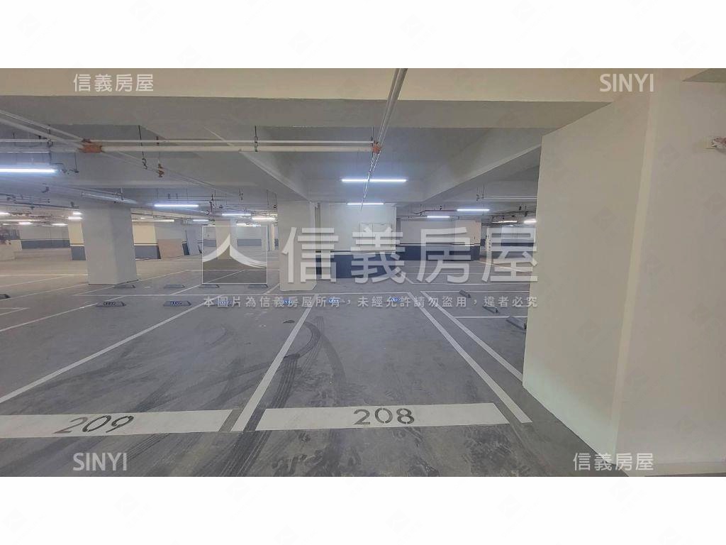 小港全新成屋大２房附平車房屋室內格局與周邊環境
