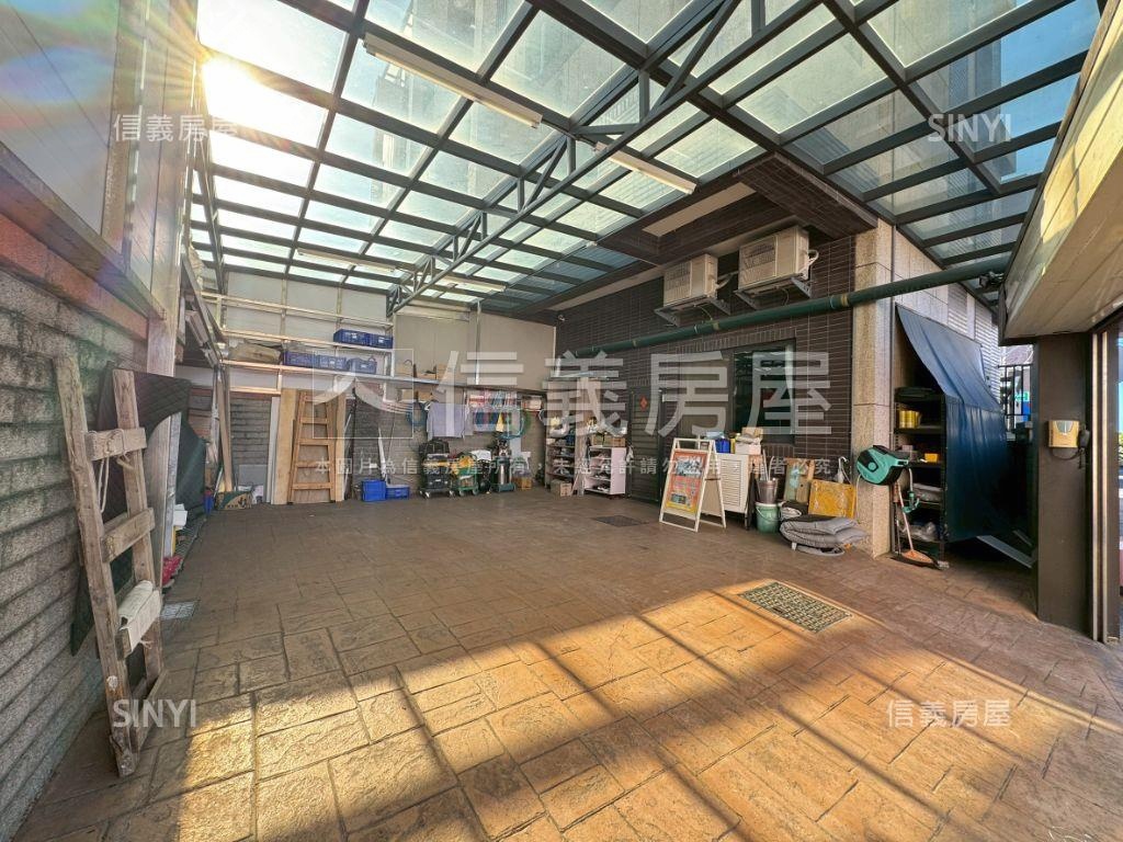 中壢奧萬大邊間電梯別墅房屋室內格局與周邊環境