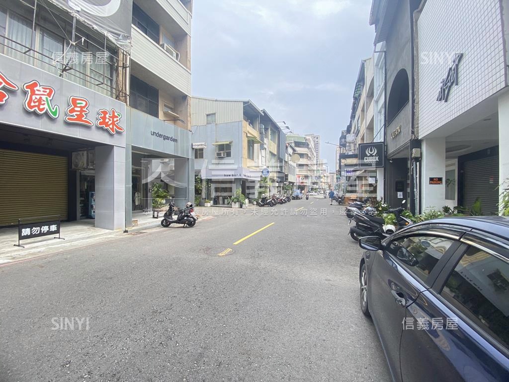 中央公園‧燙金店面房屋室內格局與周邊環境