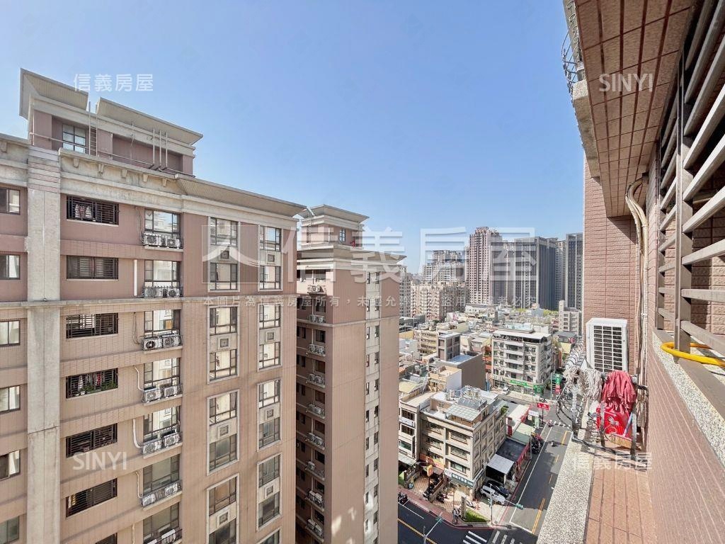 竹北大遠百旁高樓雙車位房屋室內格局與周邊環境