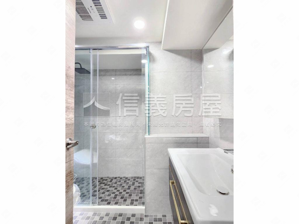 信義安和電梯管理３房房屋室內格局與周邊環境