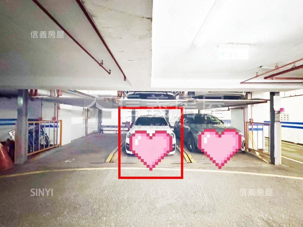 環東極品２房車位房屋室內格局與周邊環境