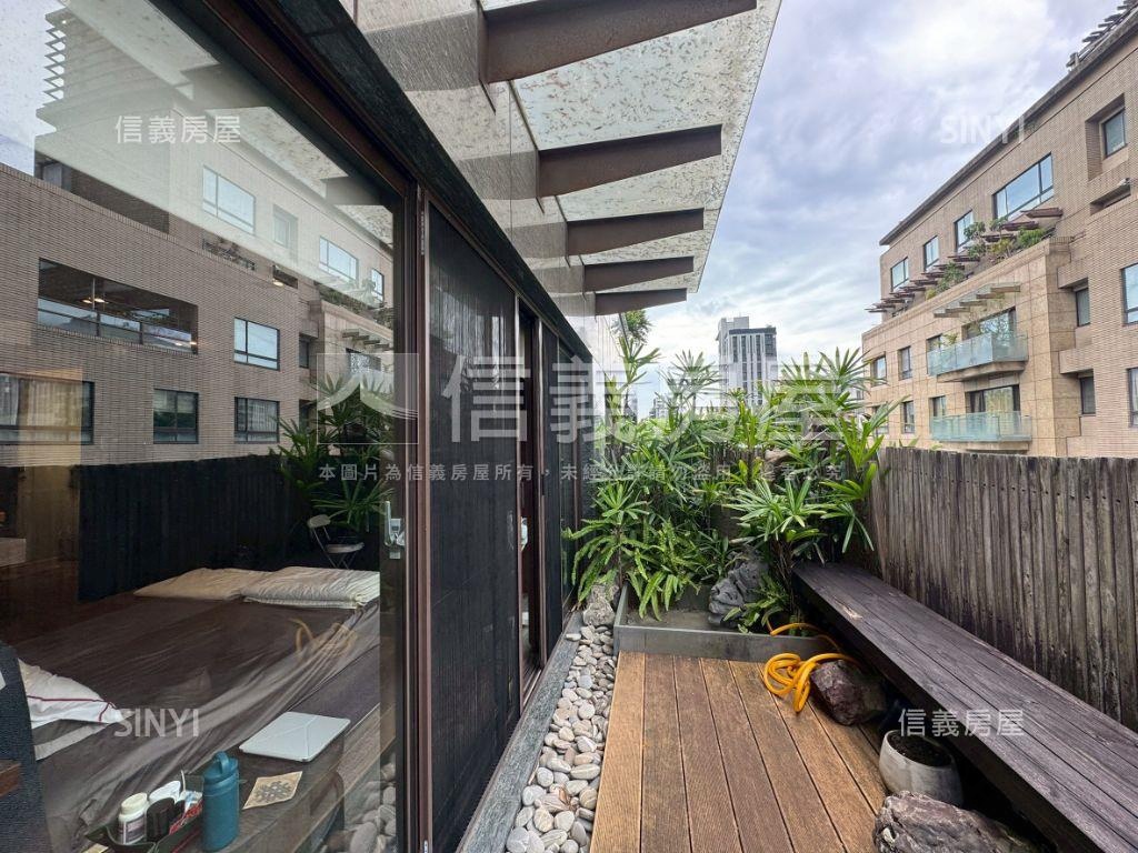 一層一戶精美豪邸房屋室內格局與周邊環境