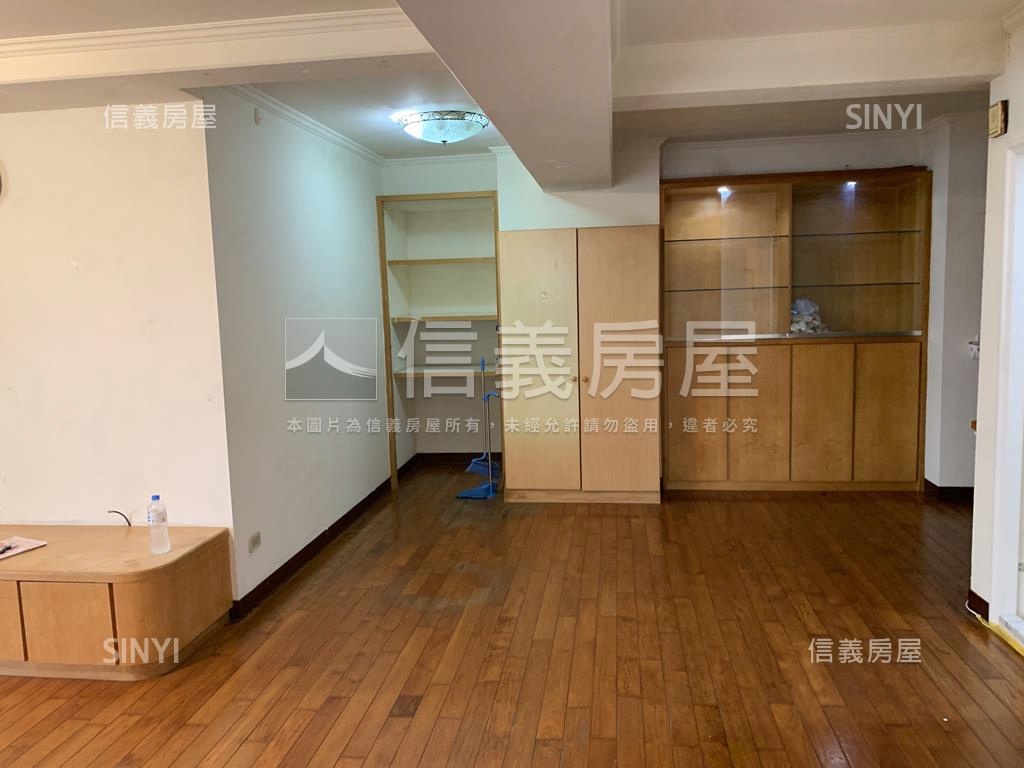阿爾卑斯高樓景觀屋房屋室內格局與周邊環境