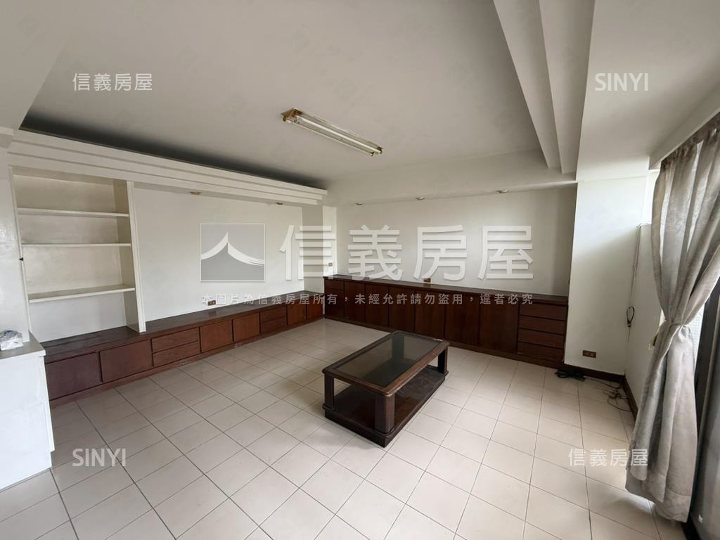 文山特區，寬敞大三房房屋室內格局與周邊環境