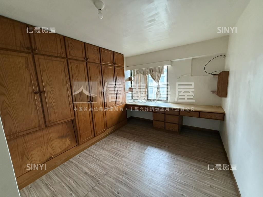 文山特區，寬敞大三房房屋室內格局與周邊環境