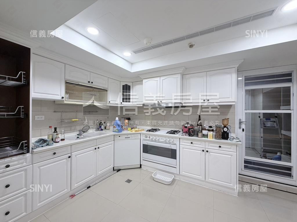 中悅麗池中高樓單層獨戶房屋室內格局與周邊環境