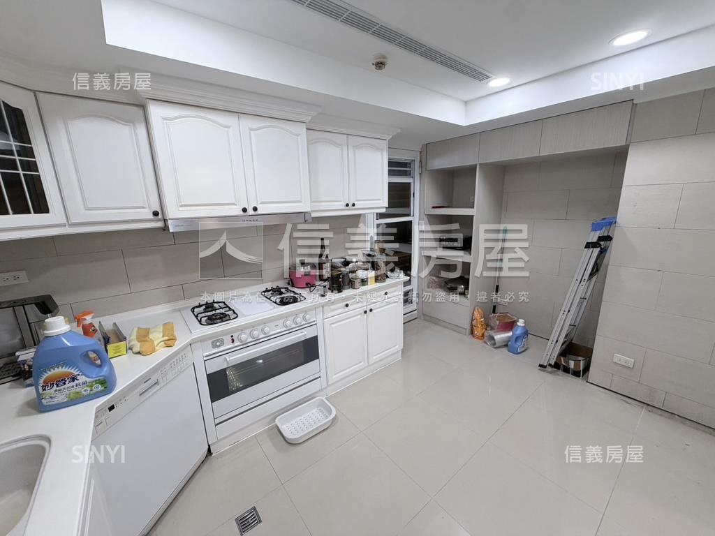 中悅麗池中高樓單層獨戶房屋室內格局與周邊環境