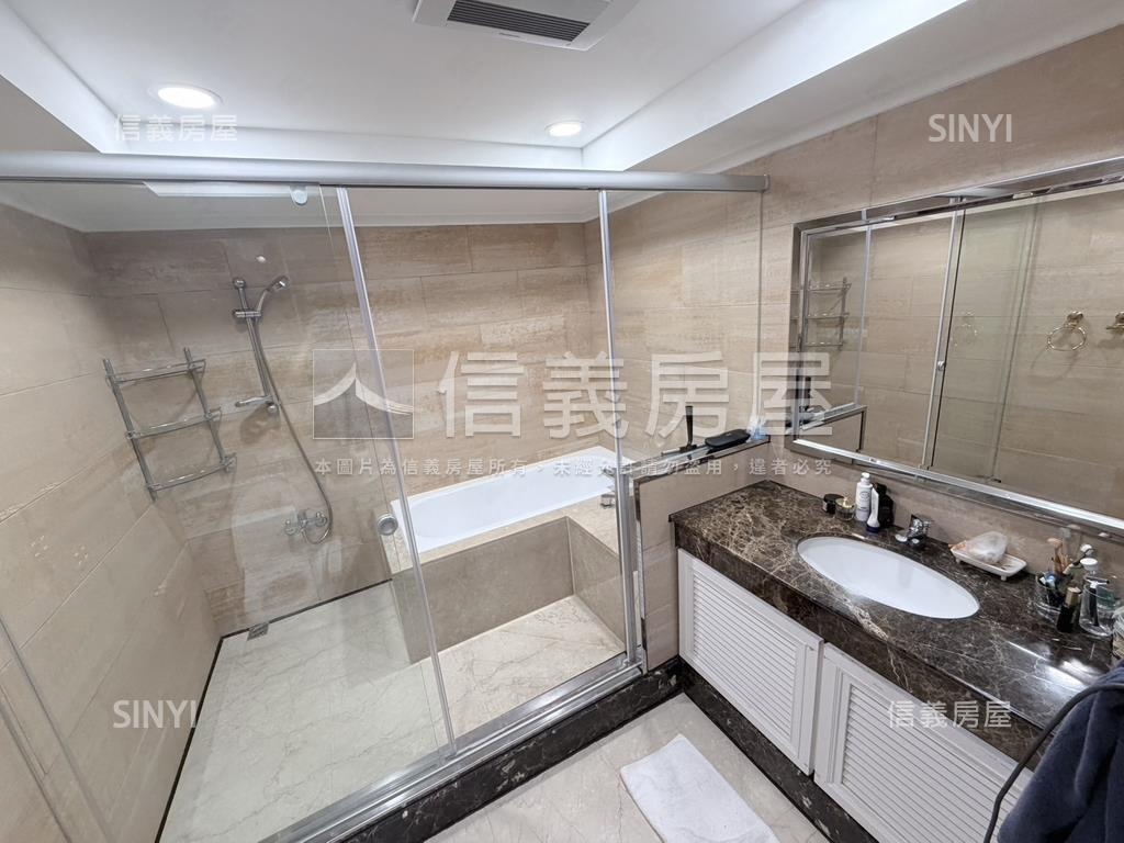 中悅麗池中高樓單層獨戶房屋室內格局與周邊環境