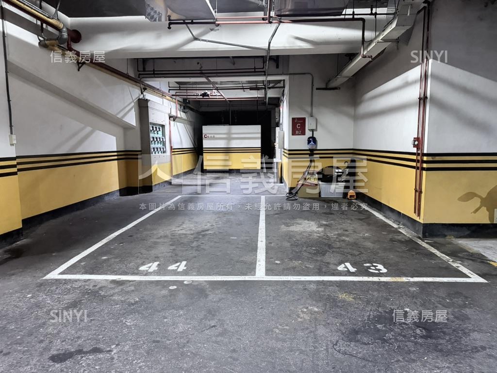 中悅麗池中高樓單層獨戶房屋室內格局與周邊環境