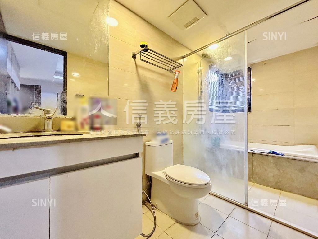 稀有！勝美四房平車露臺戶房屋室內格局與周邊環境