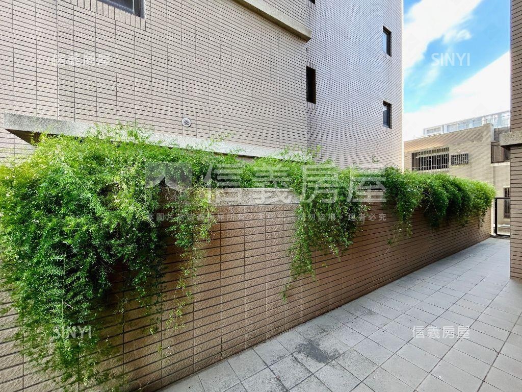 稀有！勝美四房平車露臺戶房屋室內格局與周邊環境