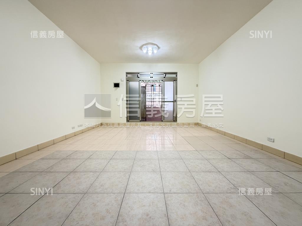 景安捷運邊間三樓房屋室內格局與周邊環境