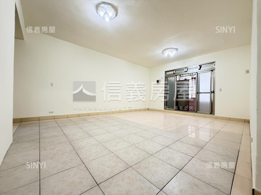 景安捷運邊間三樓房屋室內格局與周邊環境