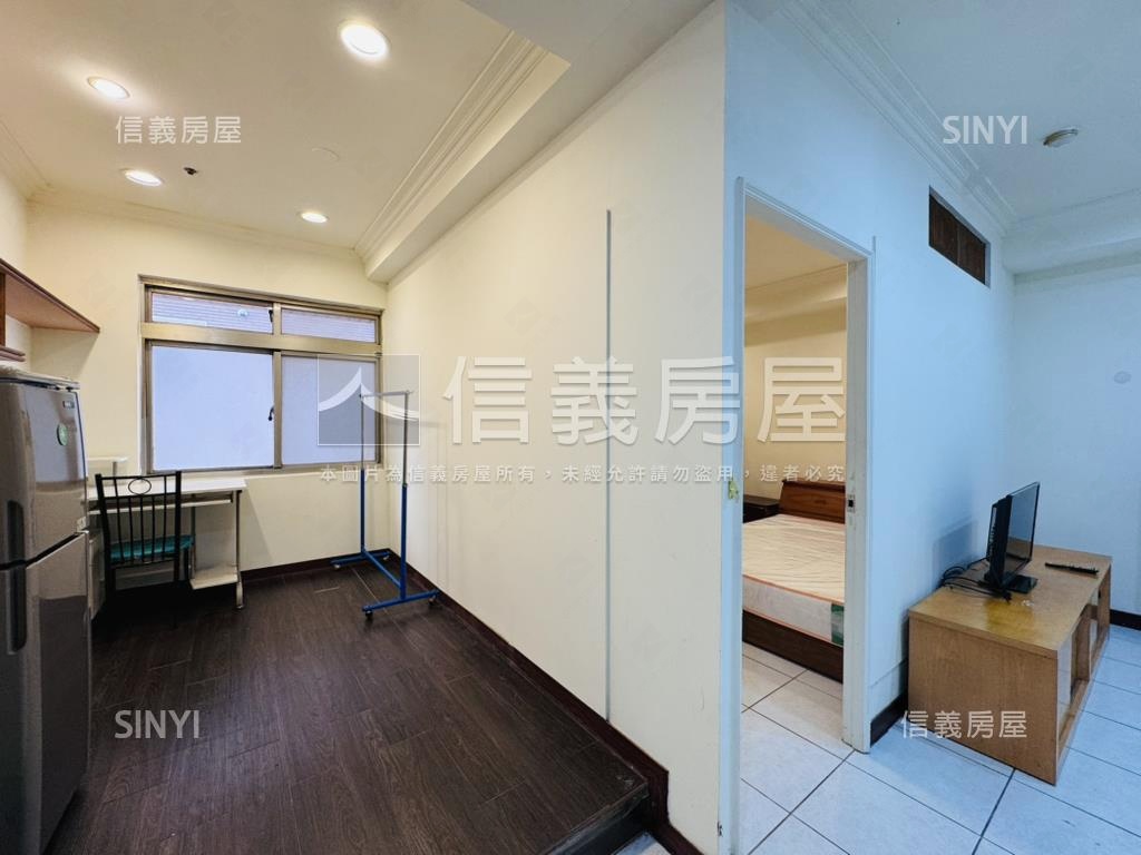 航空首選１＋１大套房房屋室內格局與周邊環境