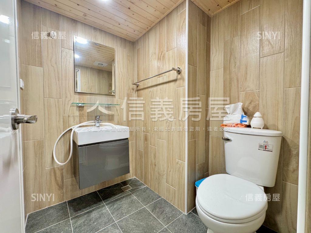 摩登美裝潢小資宅房屋室內格局與周邊環境