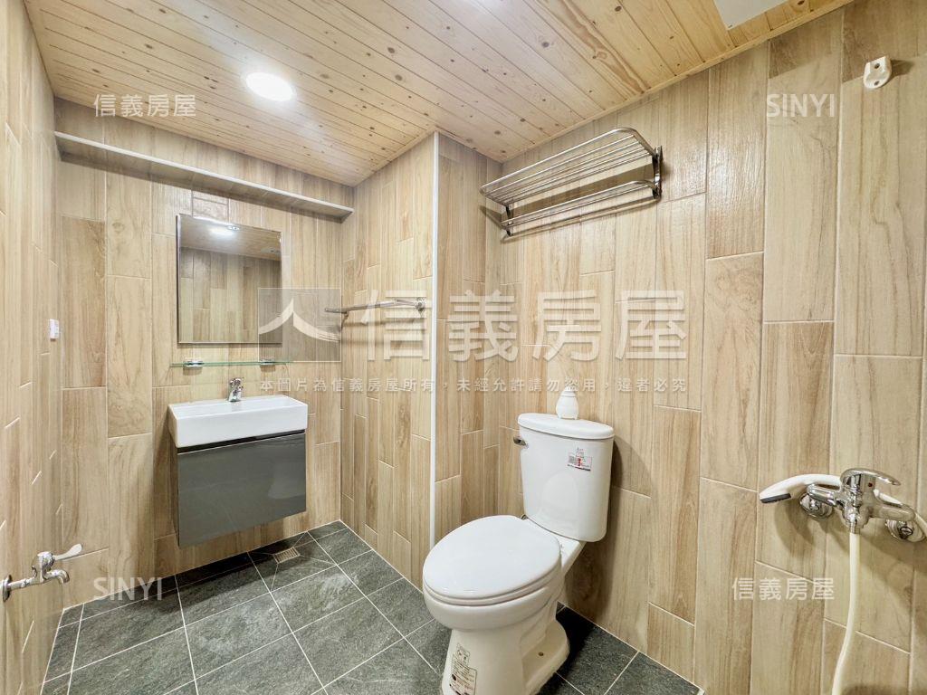 摩登美裝潢小資宅房屋室內格局與周邊環境