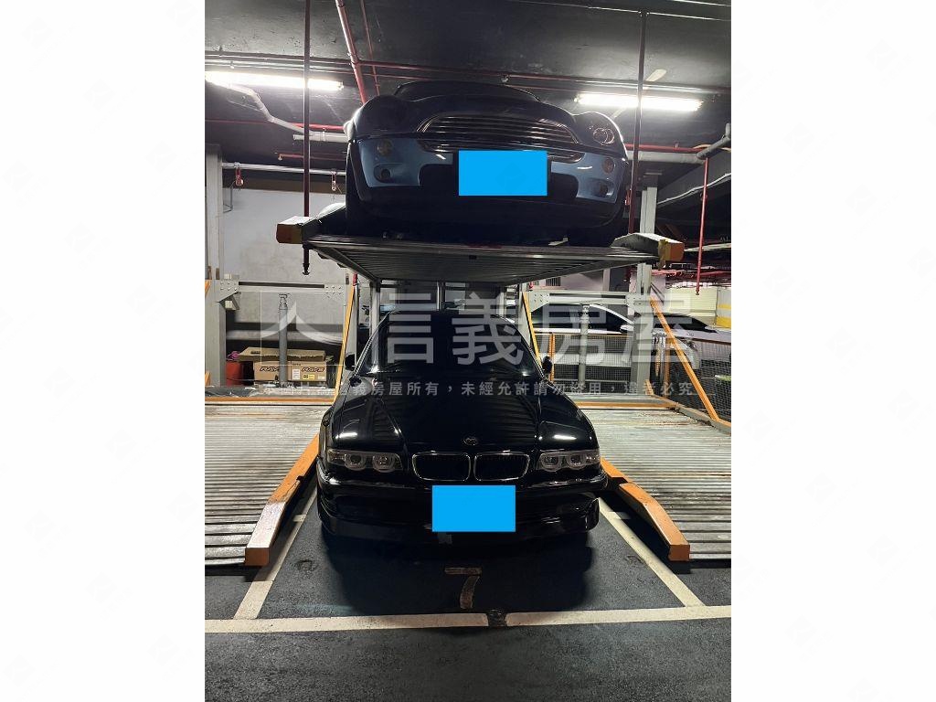 岫臻三面採光雅致樓中樓房屋室內格局與周邊環境