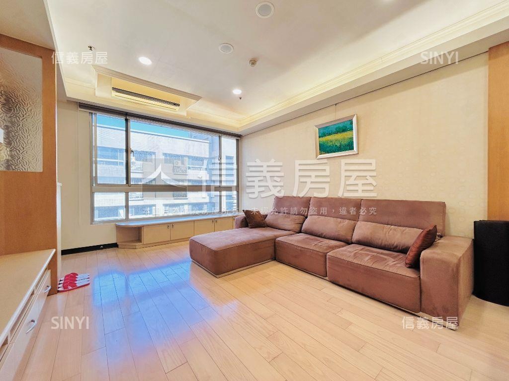 近未來Ｇ１１竹城四房車位房屋室內格局與周邊環境