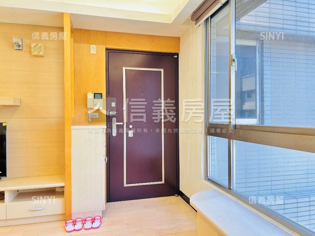 近未來Ｇ１１竹城四房車位房屋室內格局與周邊環境