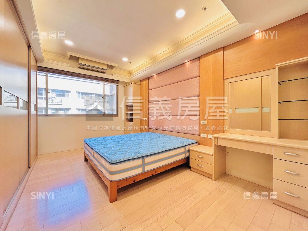 近未來Ｇ１１竹城四房車位房屋室內格局與周邊環境