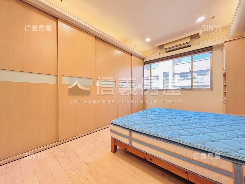 近未來Ｇ１１竹城四房車位房屋室內格局與周邊環境