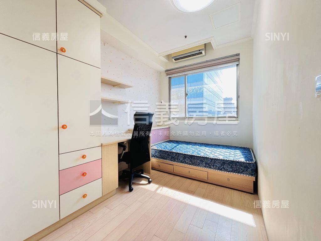 近未來Ｇ１１竹城四房車位房屋室內格局與周邊環境