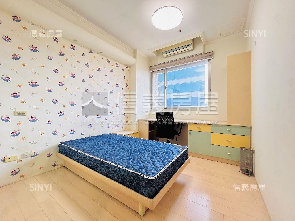 近未來Ｇ１１竹城四房車位房屋室內格局與周邊環境