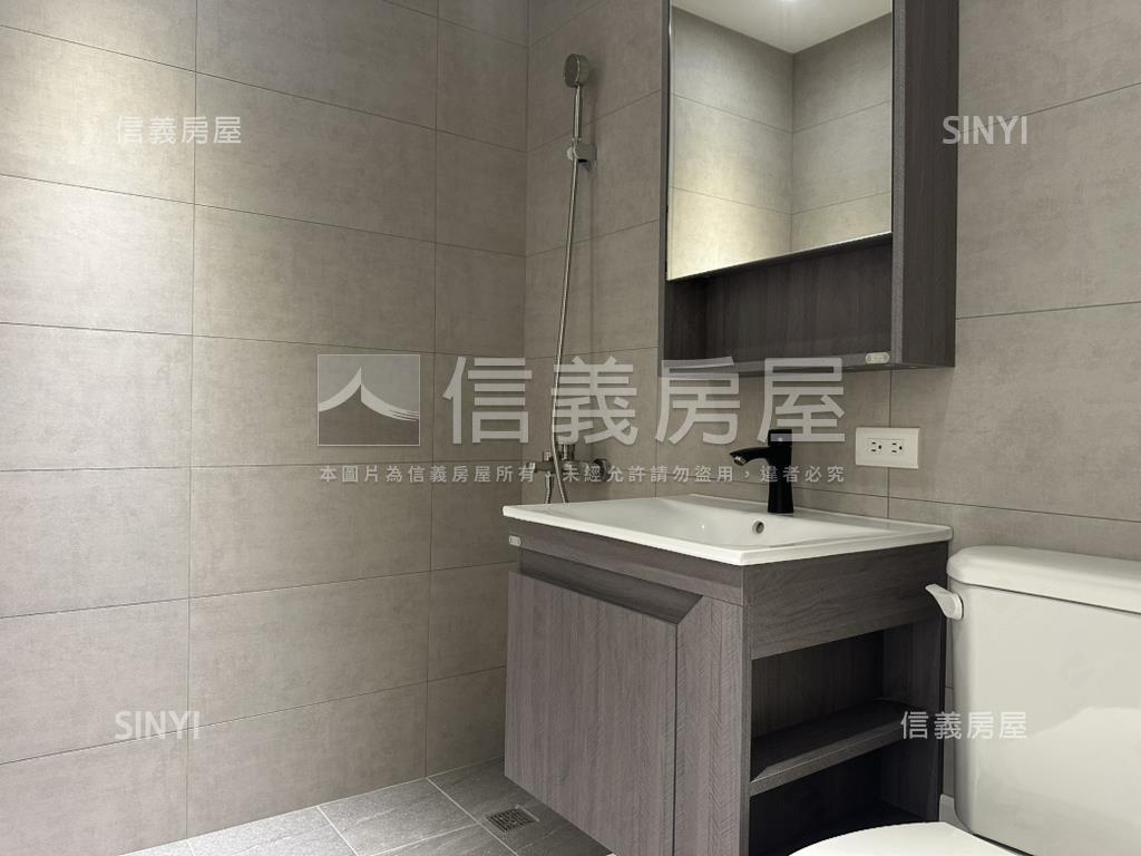 精美五福方正公寓三樓房屋室內格局與周邊環境