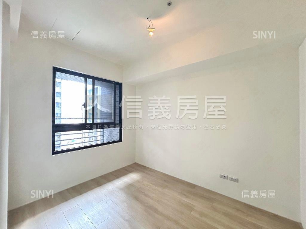 急售出價就談２衛世界花園房屋室內格局與周邊環境
