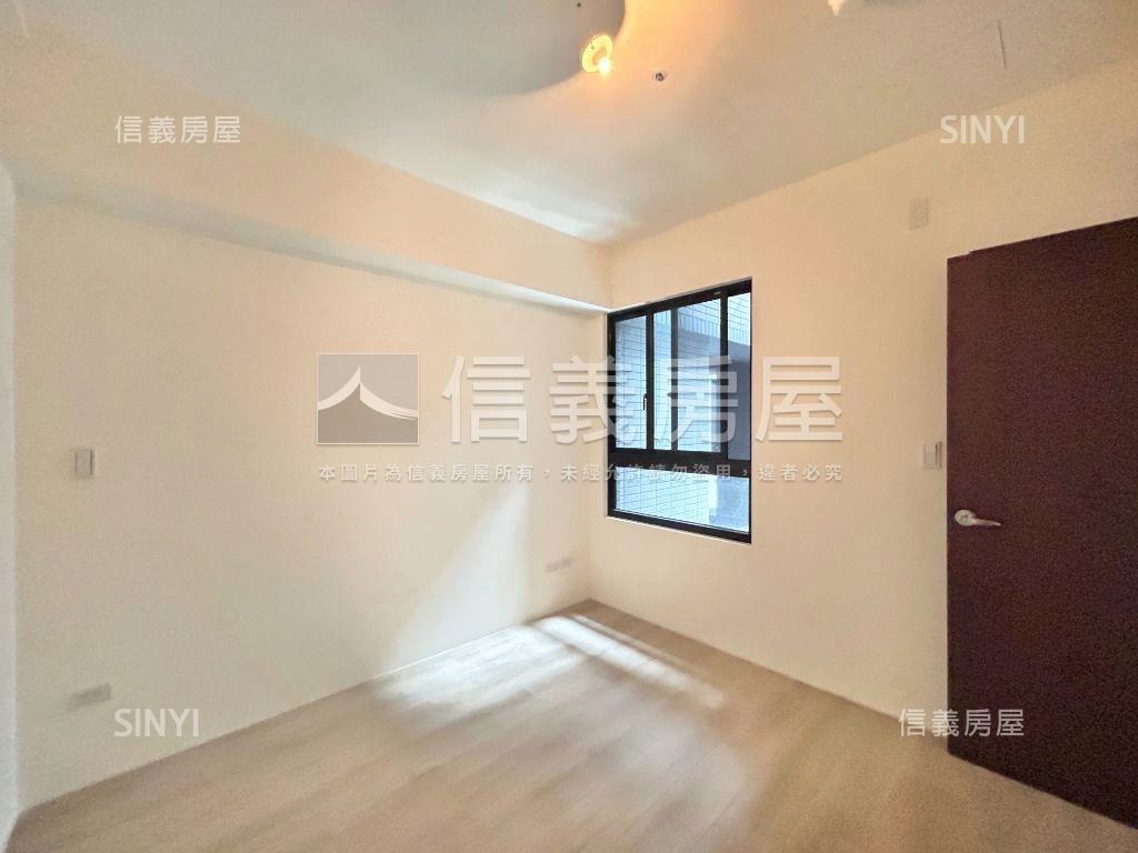 急售出價就談２衛世界花園房屋室內格局與周邊環境