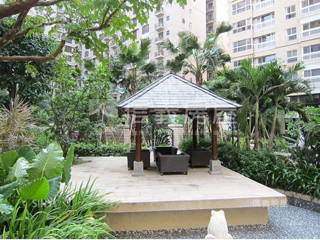 ＭＭ２１高樓視野兩房車位房屋室內格局與周邊環境