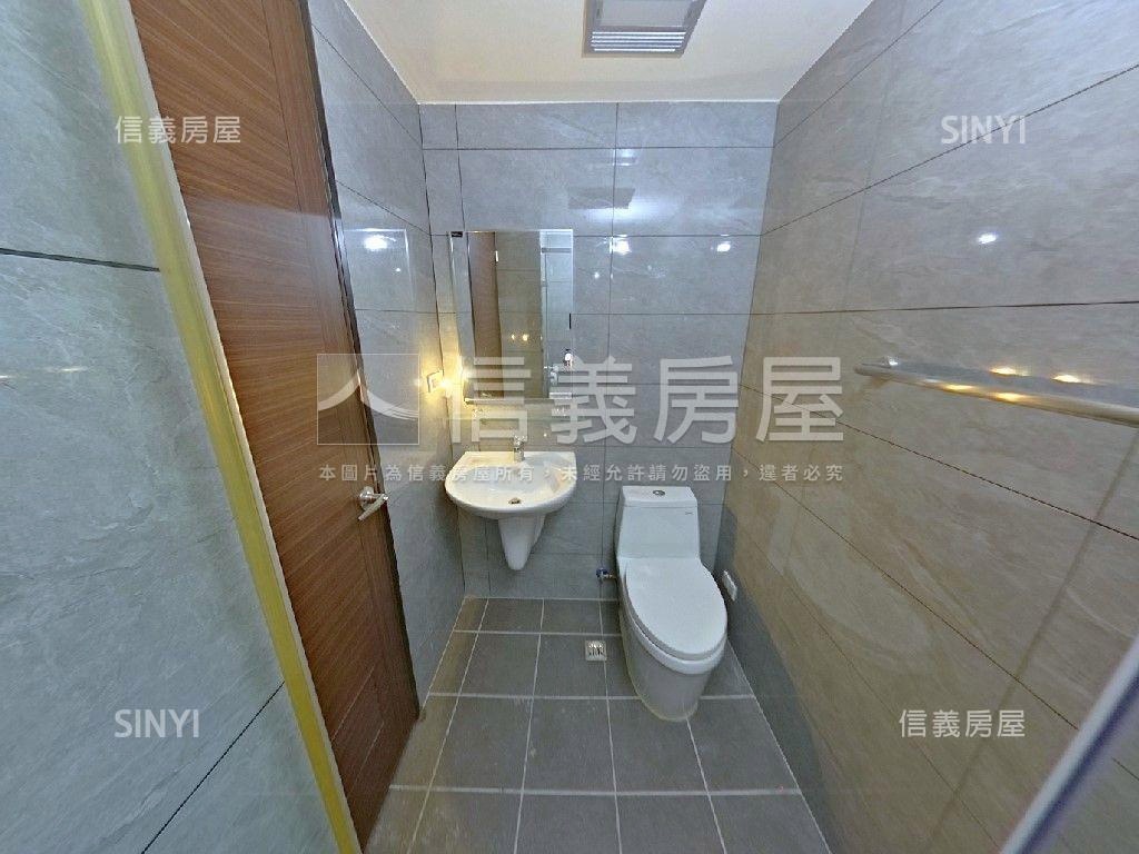 理享城高樓２房２衛附車位房屋室內格局與周邊環境