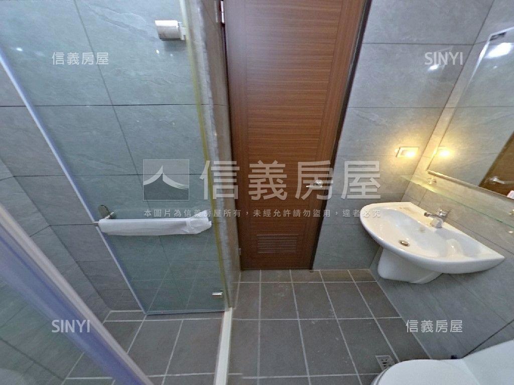 理享城高樓２房２衛附車位房屋室內格局與周邊環境