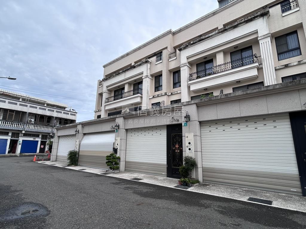 大灣市中心雙車輕屋齡車墅房屋室內格局與周邊環境