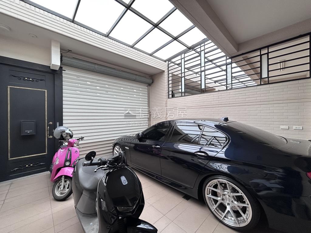 大灣市中心雙車輕屋齡車墅房屋室內格局與周邊環境