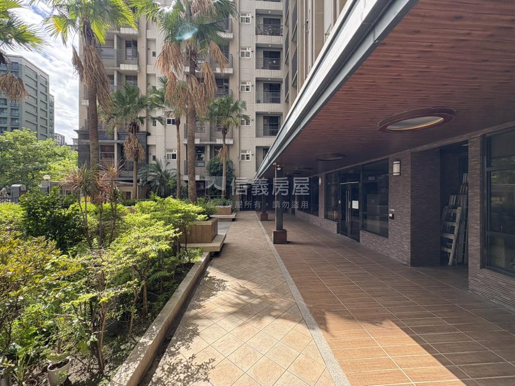台北ＨＩＧＨ客～小資美宅房屋室內格局與周邊環境