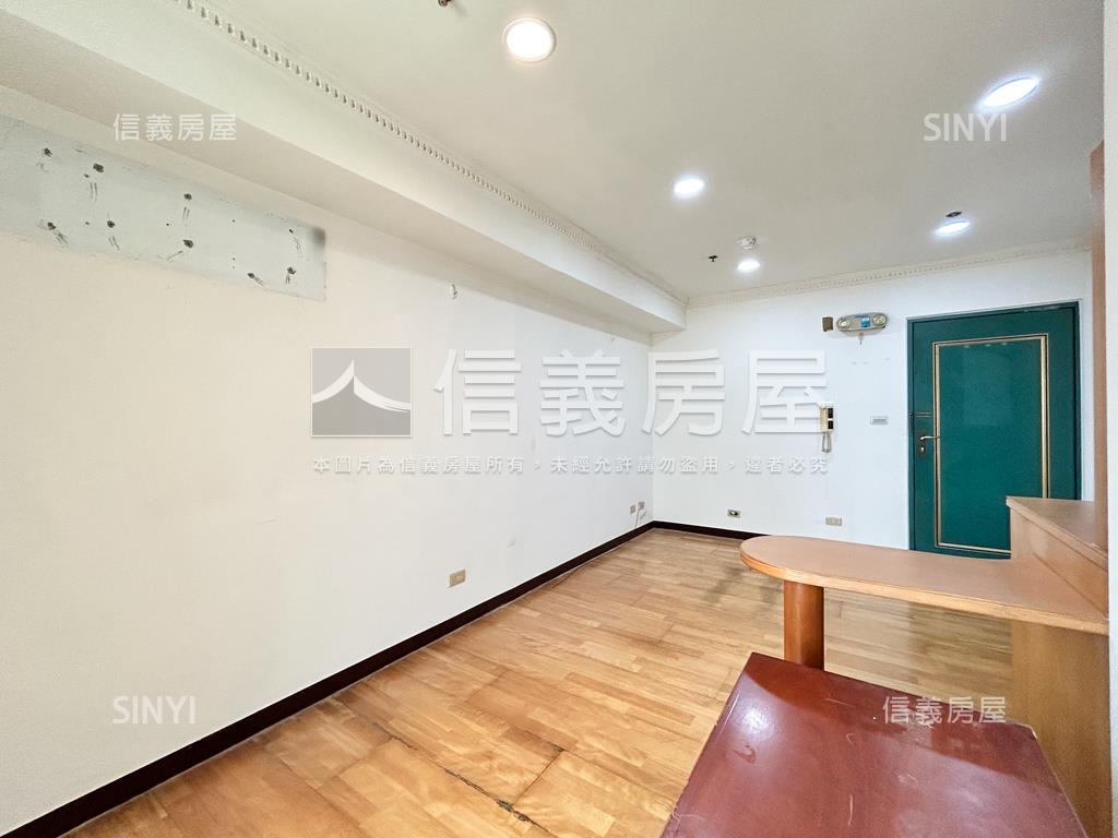 新春街加州稀有釋一房一廳房屋室內格局與周邊環境